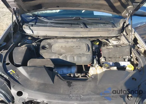 2020 Jeep Cherokee Latitude Plus from USA, damaged, VIN 1C4PJLLB7LD629729